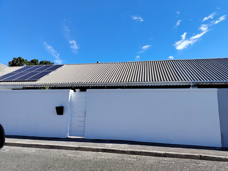 1 Bedroom Property for Sale in Lochnerhof Western Cape